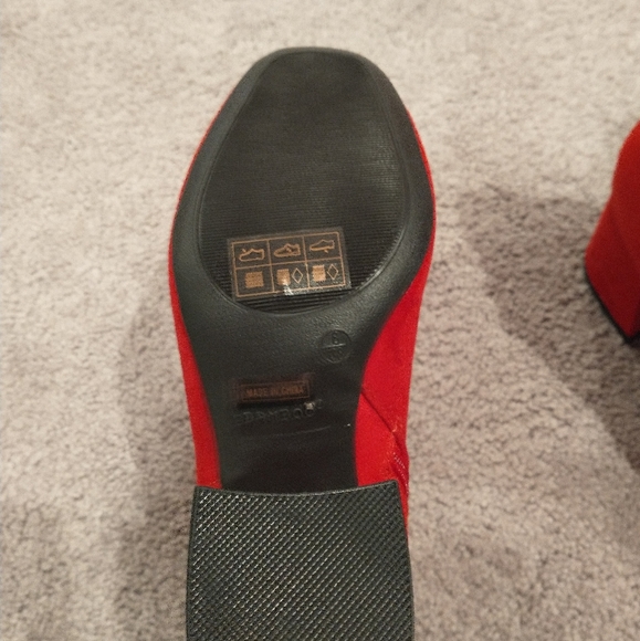 Red suede booties - Picture 2 of 2